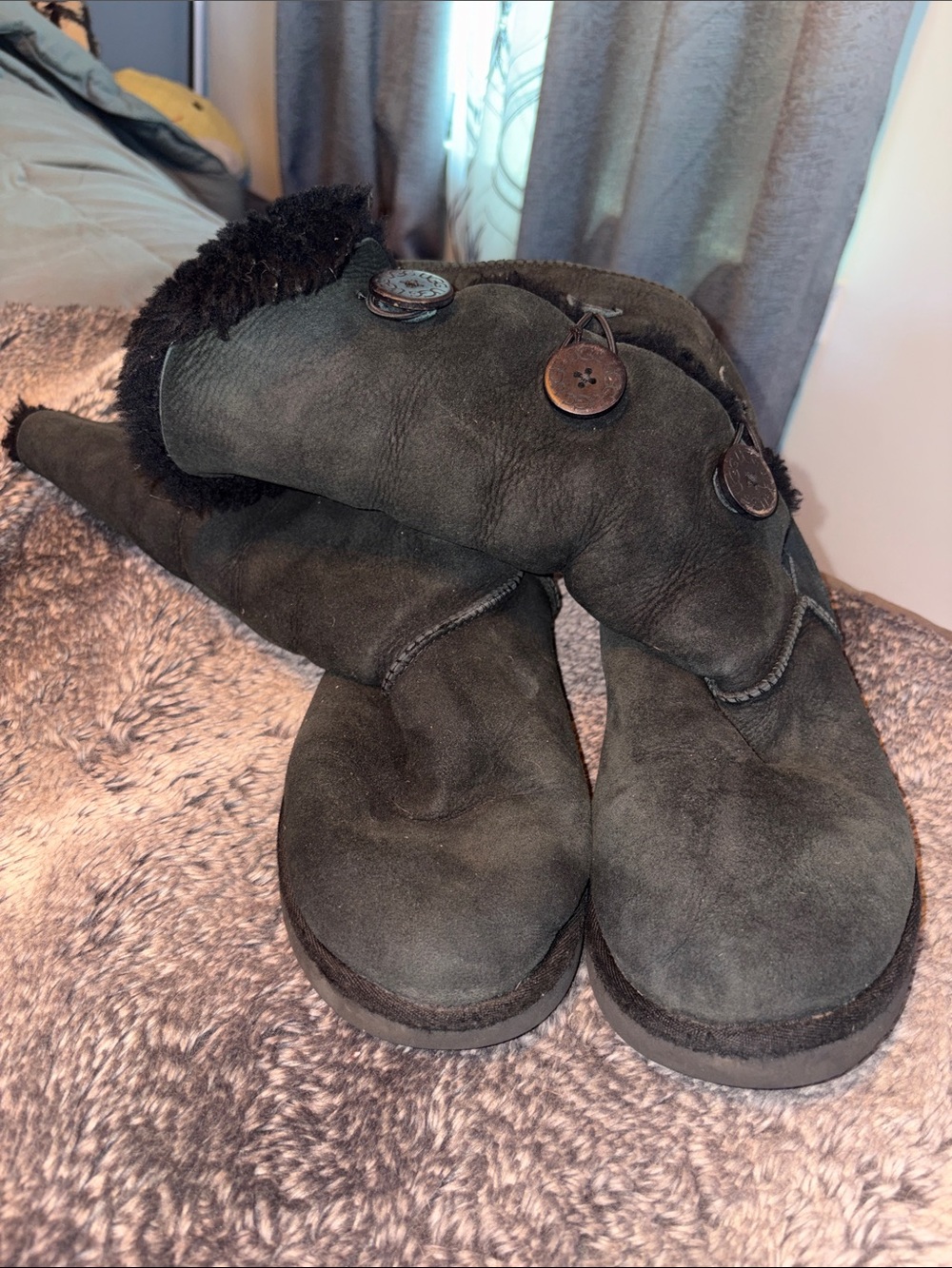 UGG Women's Button Suede Shearling Boots - Dark Green